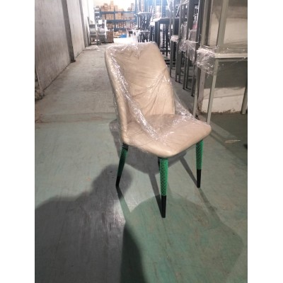 VENTE CHAISE DE LUXE PAS CHER EN TUNISIE CHEZ WORKROOM TN

CHAISE MASSINA CHEZ WORKROOM TN EN TUNISIE